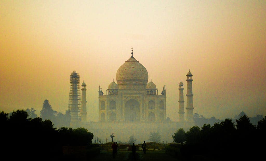 Places With History : Travel to the Best Historical Sites in the World