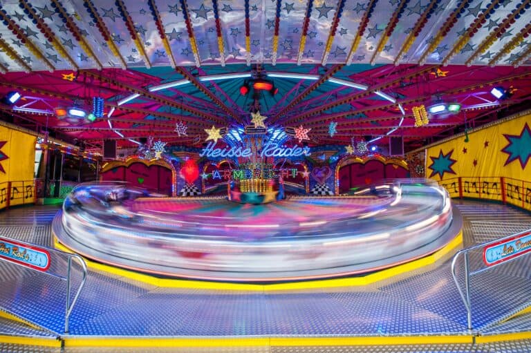 20 Smaller Theme Parks USA: Hidden Gems for Thrill-Seekers